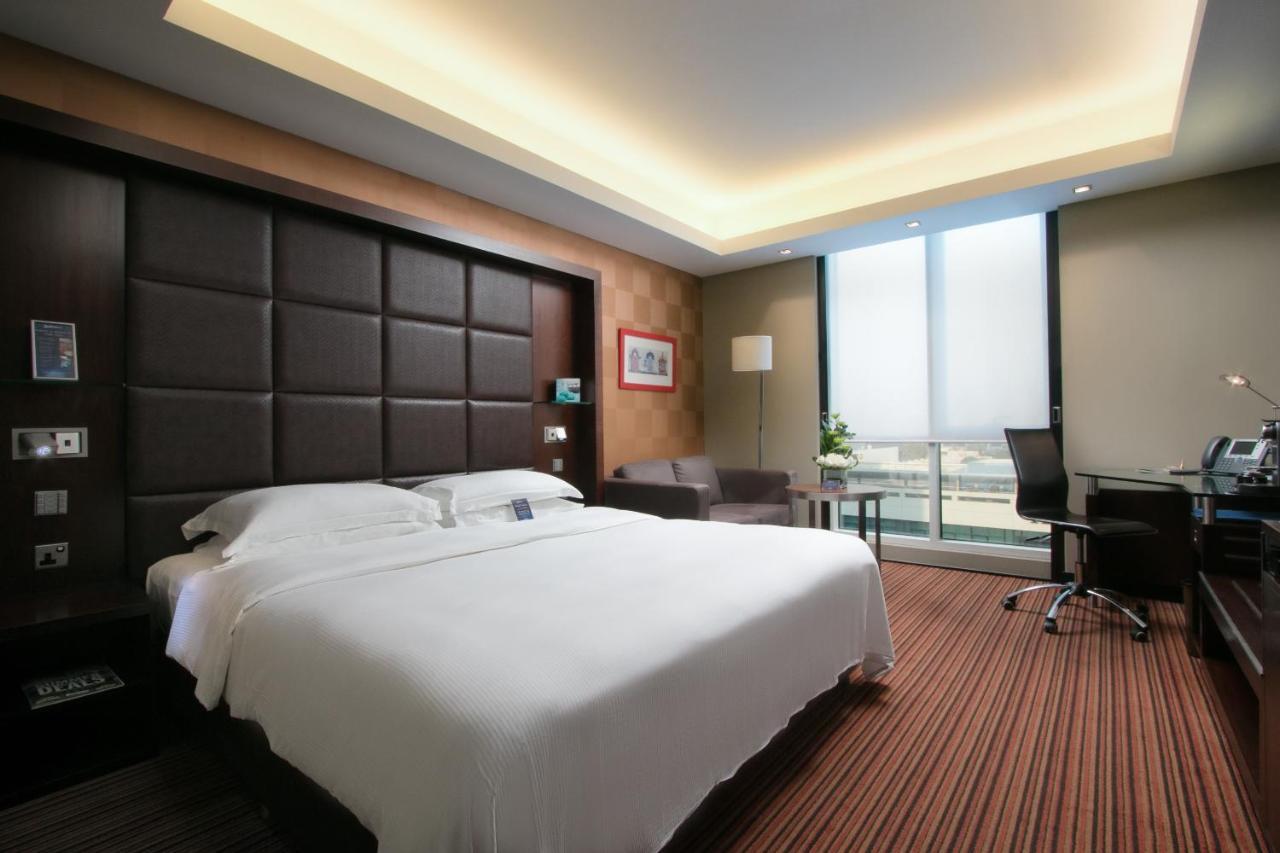 Radisson Blu Hotel, Dubai Media City Eksteriør bilde